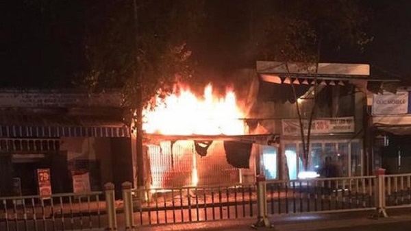 Tin trong nước - Hiện trường ngổn ngang vụ cháy cửa hàng xe điện ở Huế khiến 3 người tử vong
