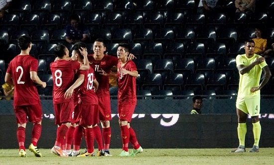 Bóng đá - Việt Nam giành hạng 2 King's Cup, giữ vững Top 16 đội mạnh châu Á (Hình 2).