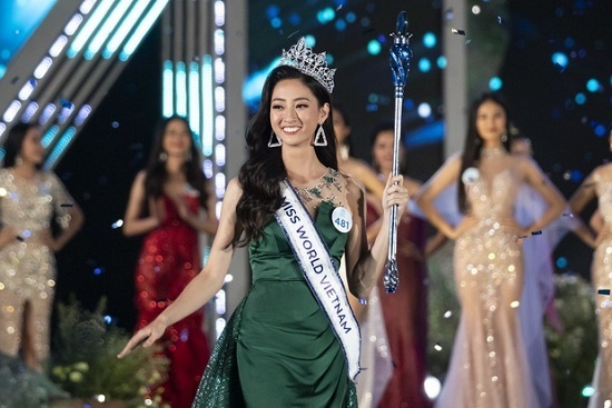 Tin trong nước - Những điều chưa biết về tân Hoa hậu Thế Giới Việt Nam 2019