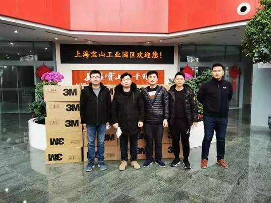 Tin thế giới - Ngăn nhiễm virus corona, thanh niên Trung Quốc tặng hàng xóm 6.000 chiếc khẩu trang