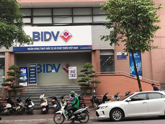 An ninh - Hình sự - Vụ nổ súng, cướp ngân hàng BIDV tại Hà Nội: Hai nghi phạm di chuyển từ đâu đến địa điểm gây án?