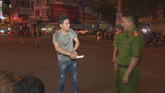 An ninh - Hình sự - Vụ thanh niên đâm gục người tại quán cà phê ở Đắk Lắk: Do nhớ lại mâu thuẫn từ 1 năm trước