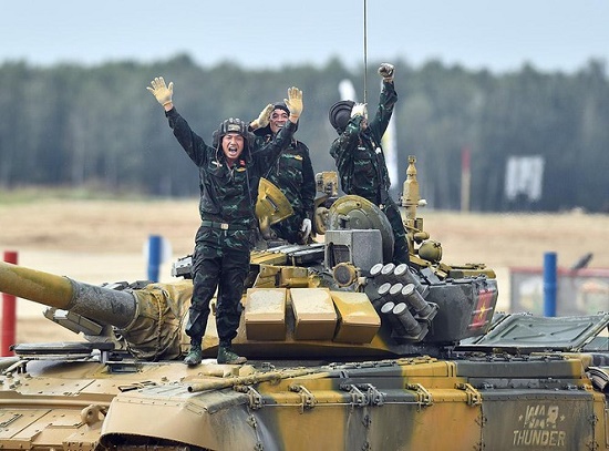 Tin thế giới - Sức mạnh vượt trội của xe tăng T-73B3 giúp Việt Nam gạ gục đối thủ, giành chiến thắng tại Tank Biathlon 2020