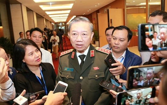 Tin trong nước - Bộ trưởng Tô Lâm lên tiếng vụ Thượng úy công an nghi đánh nhân viên trạm dừng nghỉ