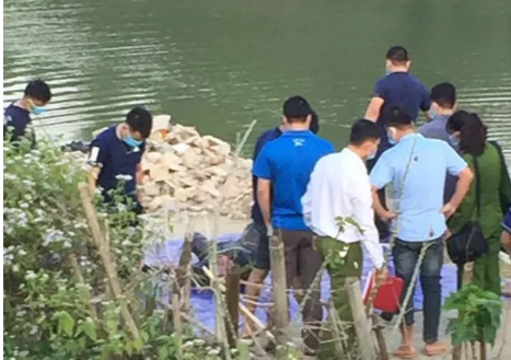 Tin trong nước - Hòa Bình: Hãi hùng phát hiện thi thể người đàn ông đang phân hủy, biến dạng bên bờ suối
