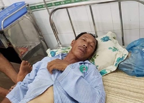 Tin trong nước - Bình Thuận: Bị tàu lạ đâm chìm tàu, hai cha con ngư dân may mắn được cứu thoát