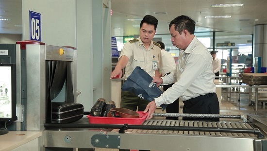 Tin trong nước - Hành khách tấn công nhân viên hàng không sân bay Thọ Xuân bị cấm bay 1 năm