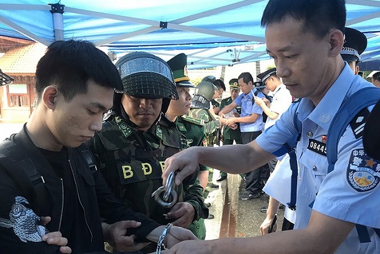Tin trong nước - Vụ đánh sập sới bạc 'khủng' ở Hải Phòng: Cần làm rõ việc đưa khách Trung Quốc vào không khai báo