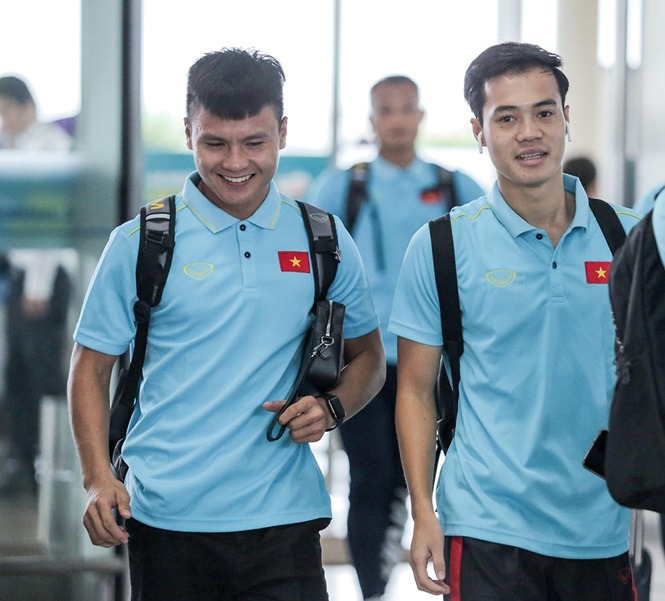Bóng đá - Thầy trò HLV Park Hang- seo lên đường sang Thái Lan, chuẩn bị thi đấu Vòng loại thứ 2 World Cup 2022 (Hình 6).