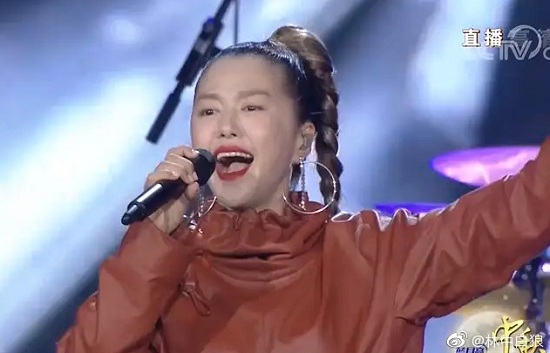 Chuyện làng sao - Hát mừng Trung thu, ca sĩ Trung Quốc bị chê phá nát nhạc phim 'Tây du ký'