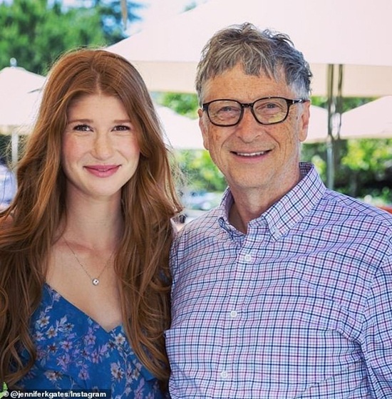 Kinh doanh - Ái nữ nhà Bill Gates lần đầu hé lộ cuộc sống 'đặc quyền' bên trong gia đình tài phiệt bậc nhất thế giới (Hình 3).