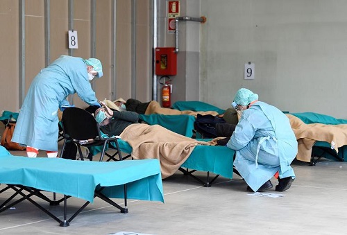 Tin thế giới - Dịch Covid-19 ở Italy: Rome tăng cường thêm bệnh viện thứ 3 chuyên chữa trị Covid-19