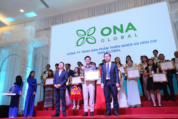 Xã hội - Khép lại hành trình 2019 rực rỡ, ONA GLOBAL được vinh danh top 10 thương hiệu sản phẩm chất lượng quốc tế 4.0