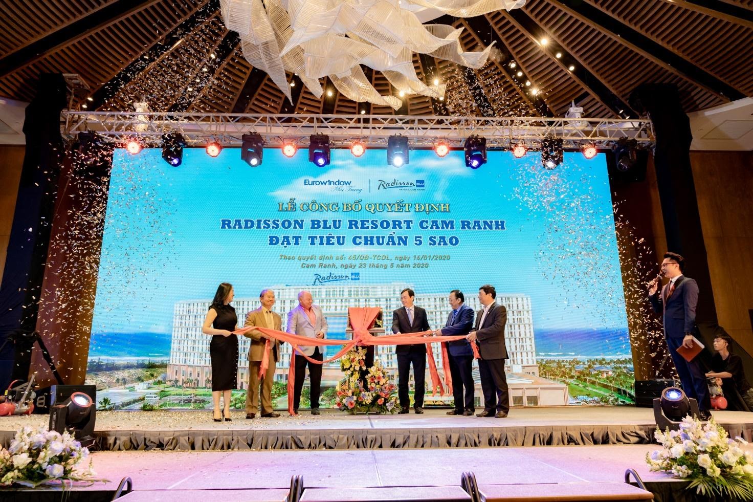 Xã hội - Movenpick Resort Cam Ranh và Radisson Blu Resort Cam Ranh chính thức được công nhận 5 sao