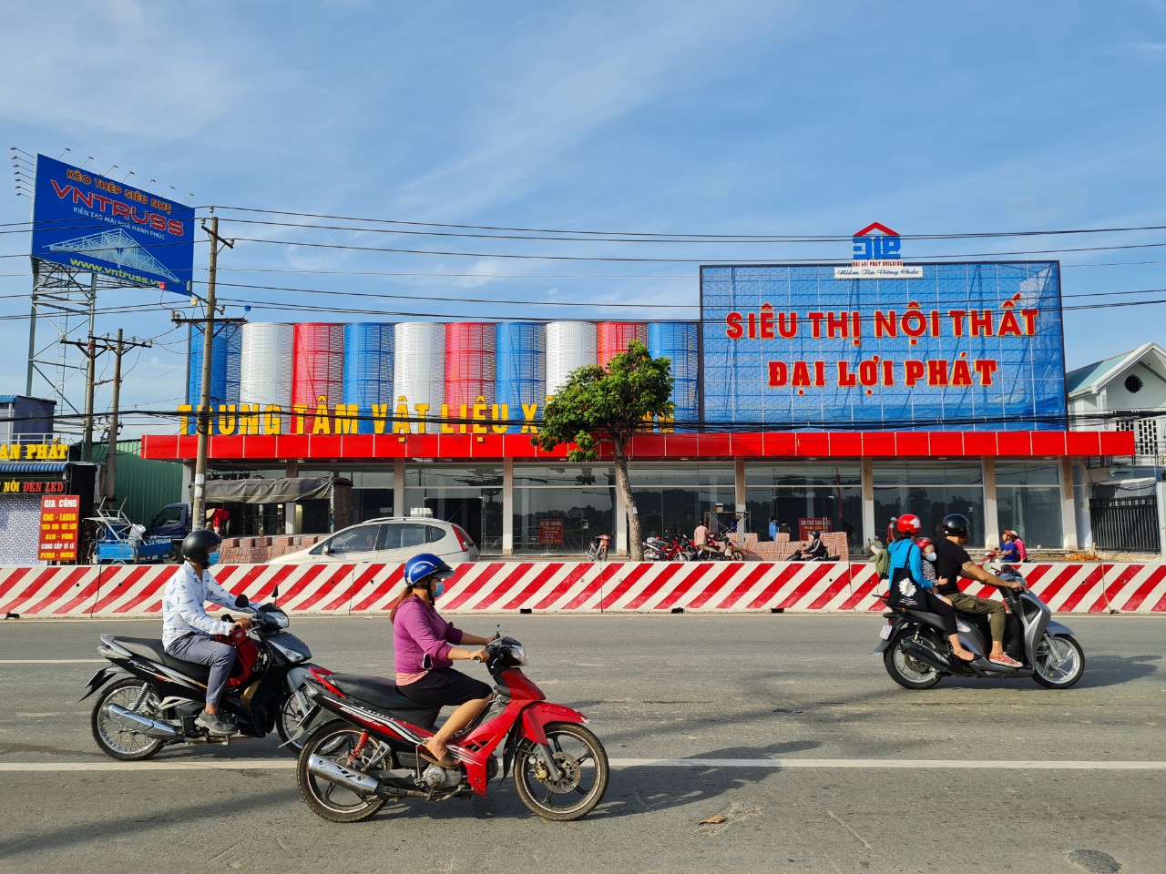 Xã hội - Bật mí kế hoạch khai trương siêu thị vật liệu xây dựng của doanh nhân Nguyễn Thiện Khải (Hình 2).