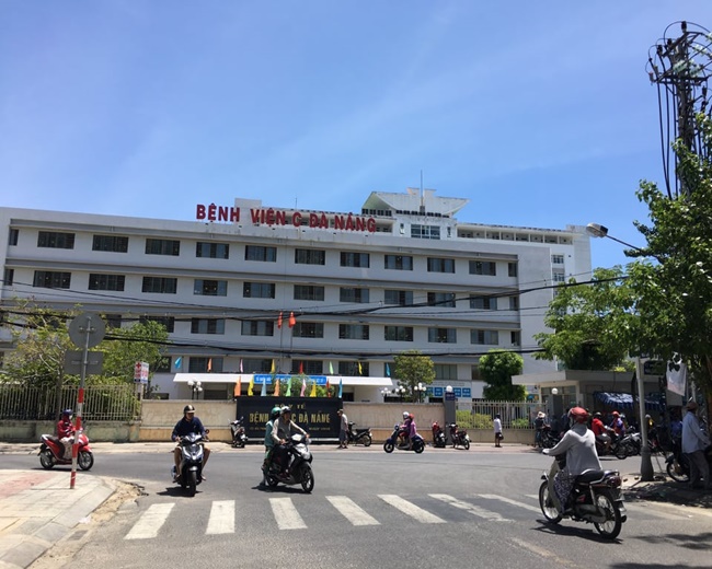 Tin trong nước - Đà Nẵng bác thông tin du khách 'chạy' khỏi thành phố, sân bay 'vỡ trận'