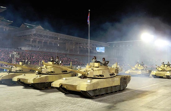 Tin thế giới - Triều Tiên hé lộ mẫu xe tăng mới từng xuất hiện 'chớp nhoáng' trong lễ duyệt binh (Hình 2).