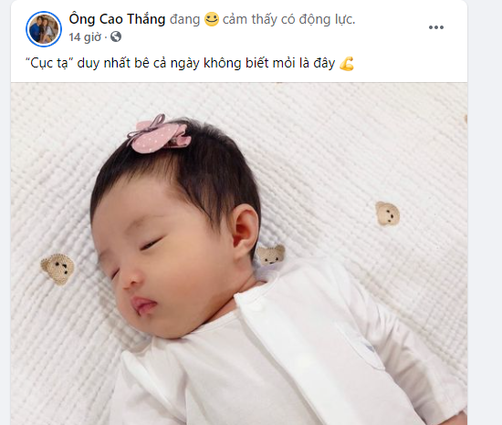 Tin tức giải trí - Đông Nhi, Ông Cao Thắng lần đầu khoe ảnh cận mặt 'tiểu công chúa' tròn 1 tháng tuổi