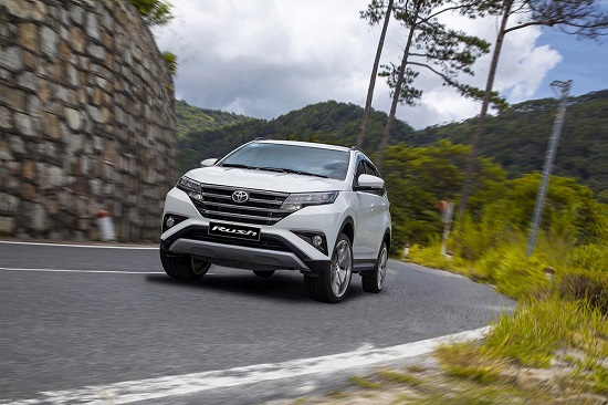 Ôtô - Xe máy - Bảng giá xe Toyota mới nhất tháng 11/2020: Toyota Hiace tăng giá cao nhất lên đến 177 triệu đồng (Hình 2).