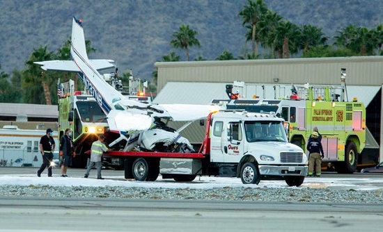 Tin thế giới - Máy bay Mỹ đột ngột rơi trên đường băng, một nữ phi công bị thương nặng