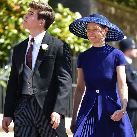 Gia đình - Tình yêu - Cháu trai Nữ hoàng Anh sở hữu nhan sắc 'cực phẩm' và thân hình 6 múi 'hớp hồn' các chị em 