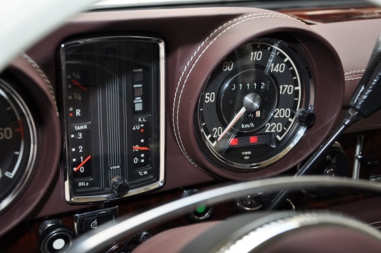 Thế giới Xe - Cận cảnh chiếc 'xe tài phiệt' Mercedes-Benz 600 Pullman đời 1975 (Hình 4).