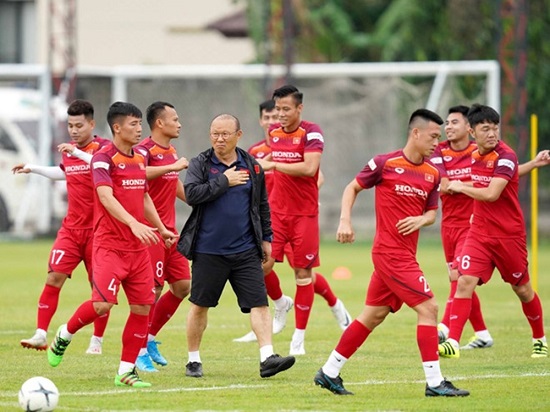 Bóng đá - Đặng Văn Lâm không được triệu tập tại Hà Nội cùng đội tuyển Việt Nam (Hình 2).