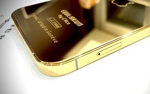 Sản phẩm số - Chiêm ngưỡng phiên bản mạ vàng 24K đẹp xuất sắc của iPhone 12 Pro ở Việt Nam (Hình 3).