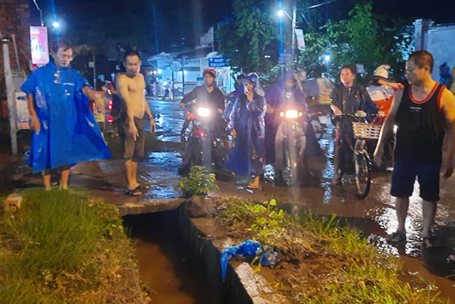 Tin trong nước - Đồng Nai: Một người ngã xuống mương, bị nước cuốn mất tích