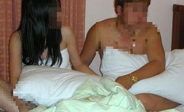 Gia đình - Tình yêu - Bắt gian chồng và “tiểu tam” tại giường còn bị dọa ngược, vợ báo ngay cảnh sát vì bị xúc phạm