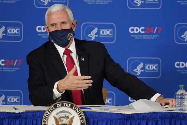Tin thế giới - Phó Tổng thống Mike Pence chuẩn bị tiêm vaccine COVID-19 của Pfizer