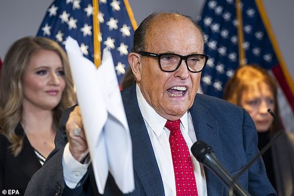 Tin thế giới - Cựu Tổng thống Trump và luật sư thân tín Rudy Giuliani 'đường ai nấy đi'