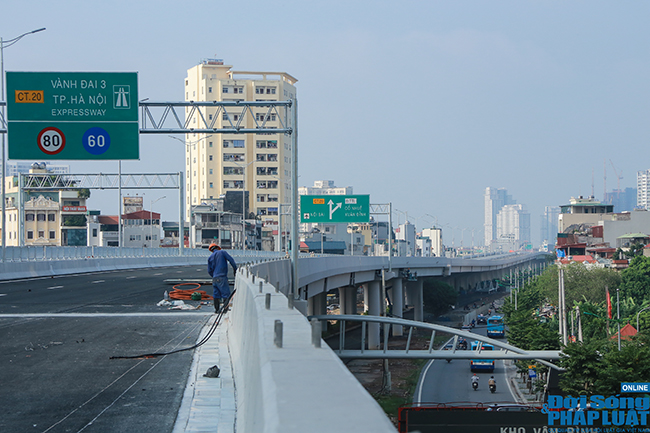 Tin trong nước - Cận cảnh cầu cạn 5.300 tỷ đồng ở Hà Nội, có làn thiết kế tốc độ lên đến 100km/h trước ngày thông xe (Hình 7).