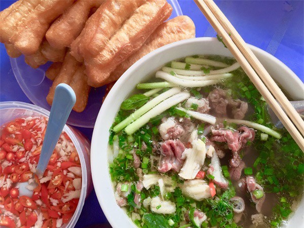 Sức khoẻ - Làm đẹp - Những sai lầm tai hại khi ăn bún, phở buổi sáng của người Việt dễ gây suy hại gan thận