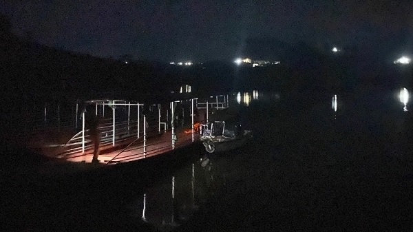 Tin trong nước - Bắc Giang: Một cán bộ mất tích khi nhảy xuống tắm ở hồ Cấm Sơn