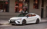 Toyota đồng loạt giảm giá cuối năm, xế sang Camry 2018 chỉ 476 triệu đồng