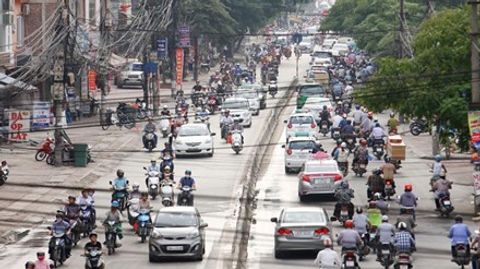Xem xét dừng lưu thông xe máy ở Hà Nội vào năm 2025 - Ảnh 1