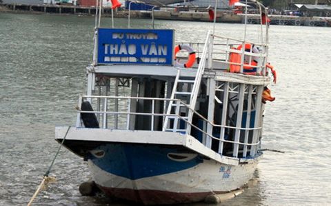 Bí thư Đà Nẵng 'cảm thấy xấu hổ' vì vụ chìm tàu trên sông Hàn - Ảnh 1
