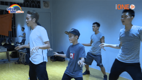 Cậu bé 13 tuổi Quốc Huy và mơ ước trở thành vũ công hip hop chuyên nghiệp - Ảnh 2