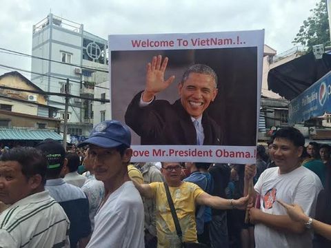 Trực tiếp: Tổng thống Obama đến thăm chùa Ngọc Hoàng - Ảnh 13