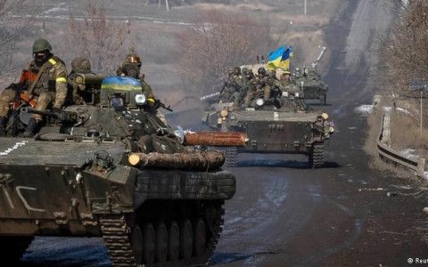 Xung đột lại bùng phát ở miền Đông Ukraine, 7 binh sĩ thiệt mạng - Ảnh 1