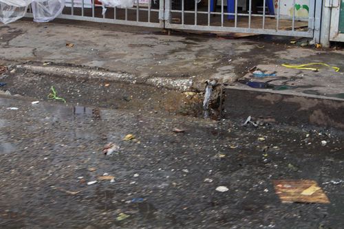 Hình ảnh hai chợ đầu mối ô nhiễm hàng đầu ở Hà Nội sắp phải di dời - Ảnh 13
