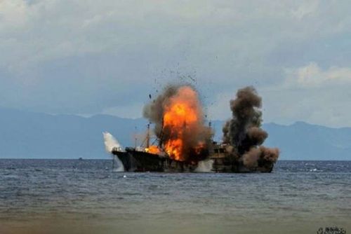 Indonesia phá hủy 81 tàu cá hoạt động trái phép - Ảnh 1