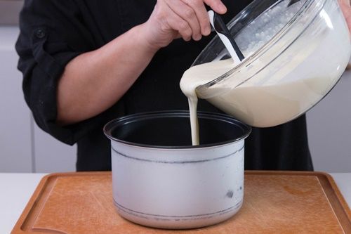 Cách làm bánh phô mai Nhật Bản xốp mềm bằng nồi cơm điện - Ảnh 4