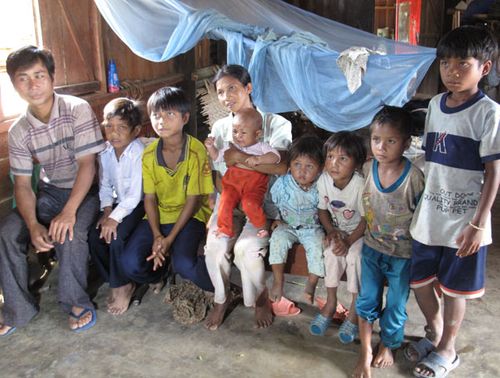 Chuyện người sinh 12 con ở làng “siêu đẻ” trên đất Việt - Ảnh 2