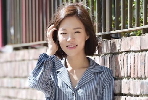 Những người đẹp trở thành chuẩn mực nhan sắc mới xứ Hàn - Ảnh 3