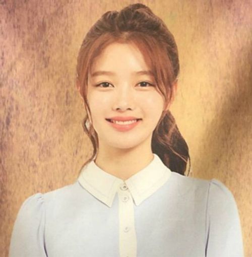 Kim Yoo Jung xinh đẹp "nghẹt thở" khi diễn kịch ở trường - Ảnh 2