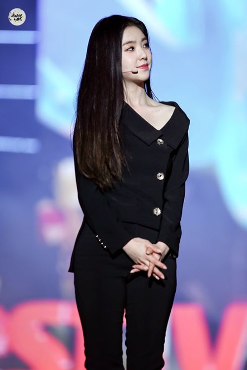 Irene (Red Velvet) gây chú ý vì thân hình "S-line" hoàn hảo - Ảnh 11