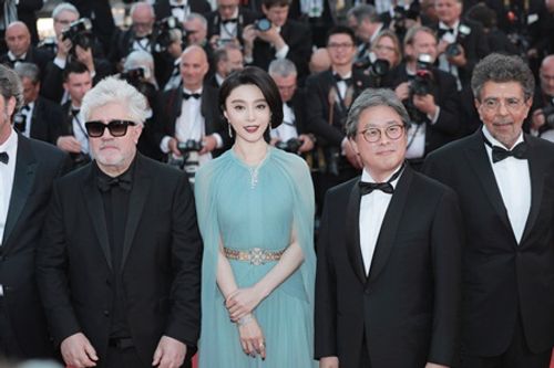 Phạm Băng Băng lại bất ngờ diện tóc ngắn tại LHP Cannes 2017 - Ảnh 6