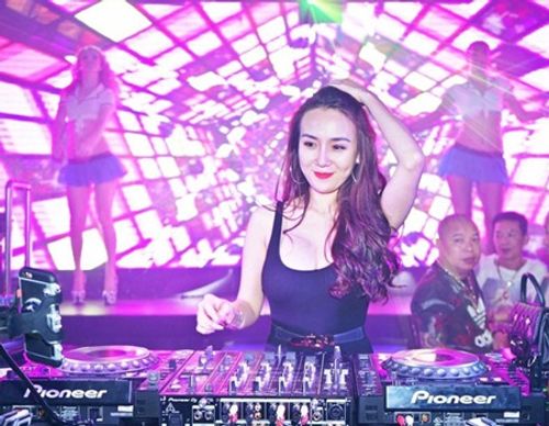 Khắc Việt bất ngờ công khai bạn gái DJ xinh đẹp, khẳng định sẽ làm đám cưới - Ảnh 5
